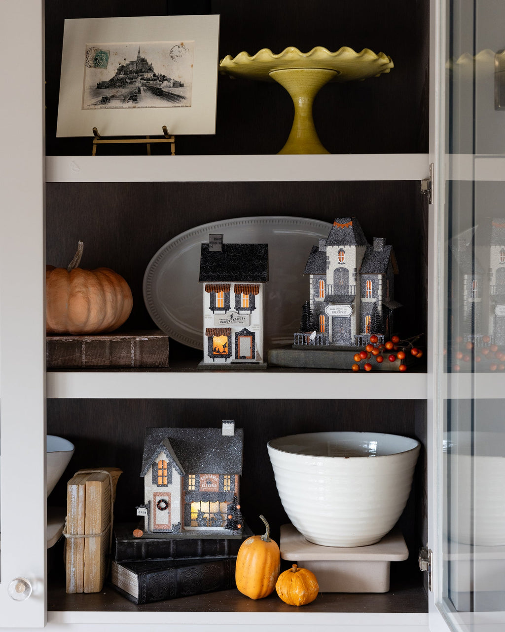 Dead & Breakfast Halloween Village House